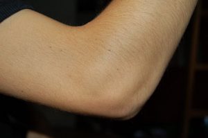 440px-Elbow_coude